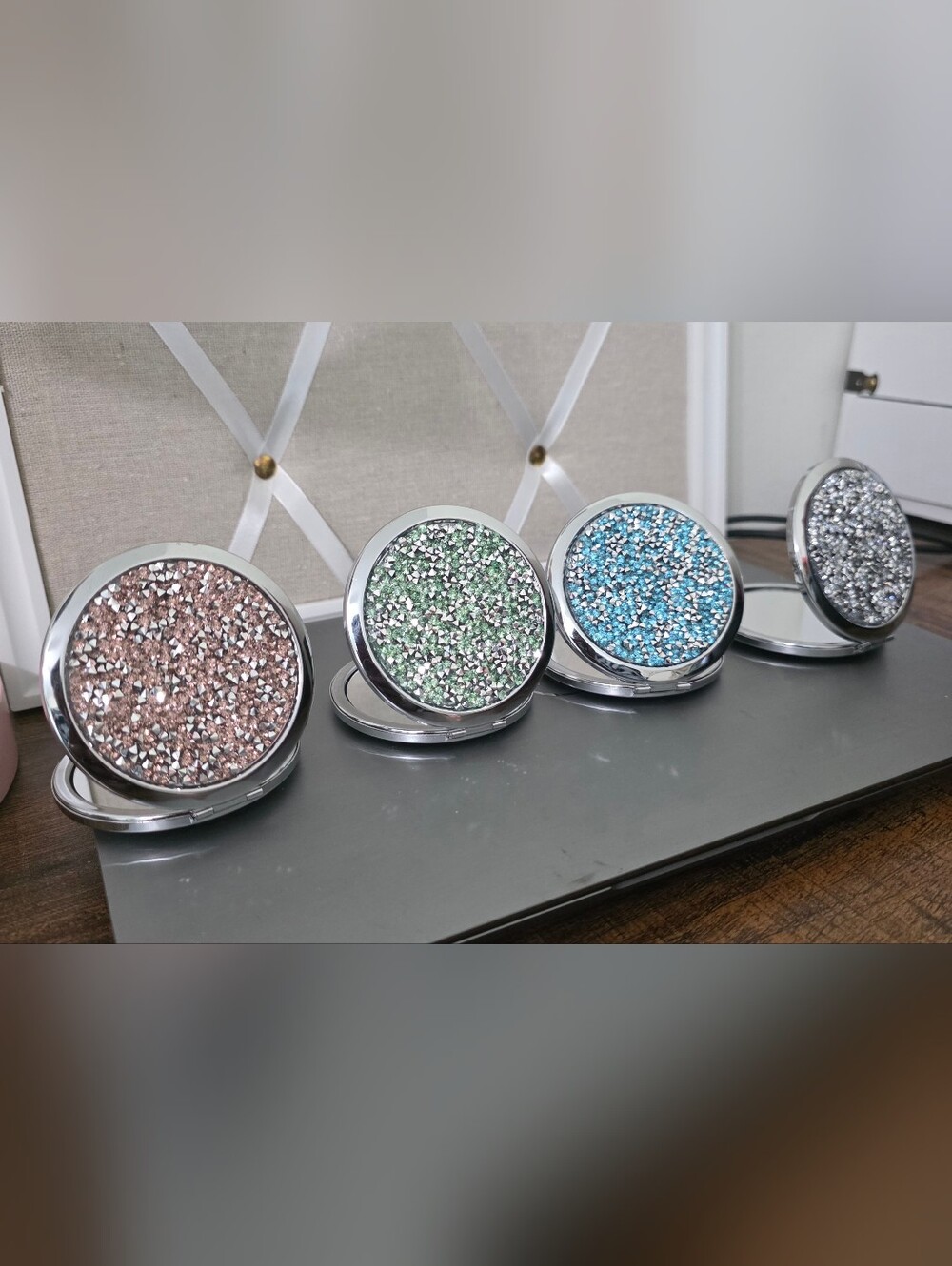 Sassified Boutique Nwt Sparkling Compact Mirror Bundle Of 4 Each.